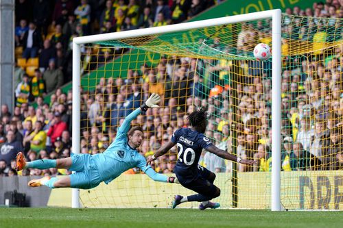 Sean Dyche, 50 de ani, a fost demis de Burnley, echipa pe care a antrenat-o în ultimii 10 ani.