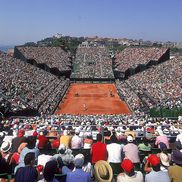 Arena din Santander, unde s-a jucat semifinala Cupei Davis în 2002