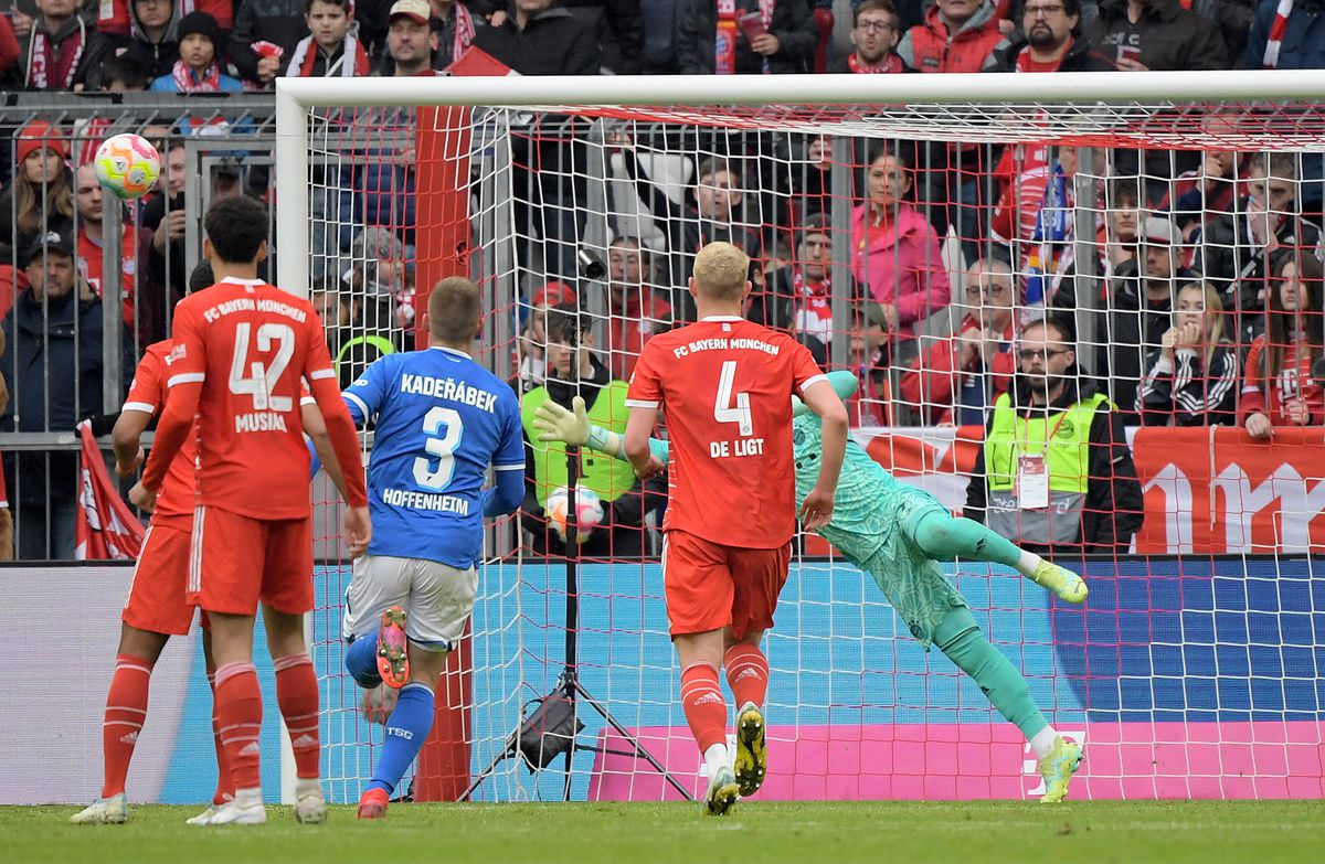 Bayern - Hoffenheim 1-1 și Stuttgart - Dortmund 3-3, etapa #28 Bundesliga