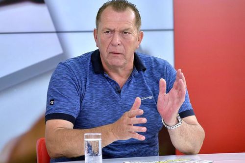 Helmuth Duckadam crede că inițiativa lui Vasile Dâncu, cea prin care CSA Steaua ar putea obține dreptul de promovare în Liga 1, nu are nicio șansă să treacă de Parlament.