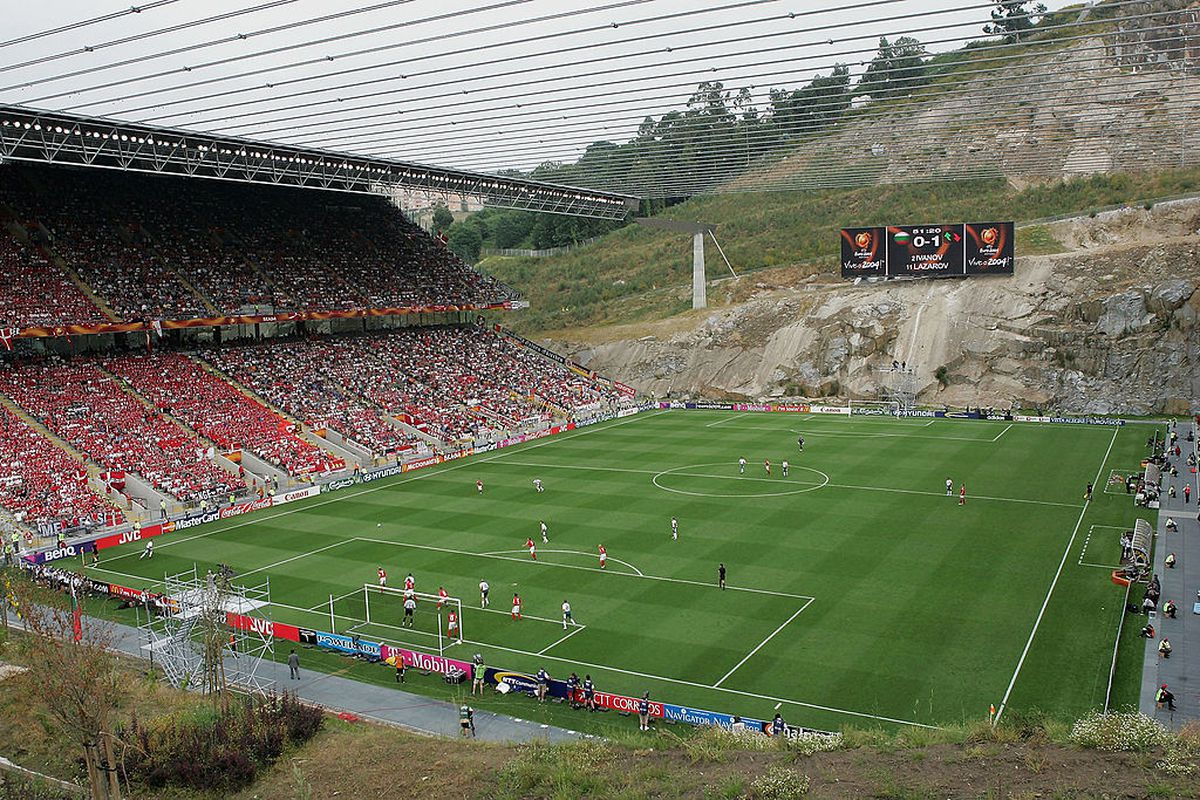 Cele mai ciudate stadioane din lume » Recunoști vreunul?