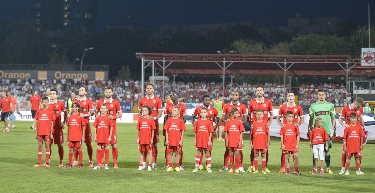 Fostul dinamovist este abonat la contracte cu Primăria la care a fost angajată soția lui! Cel mai mare valorează 1,6 milioane €