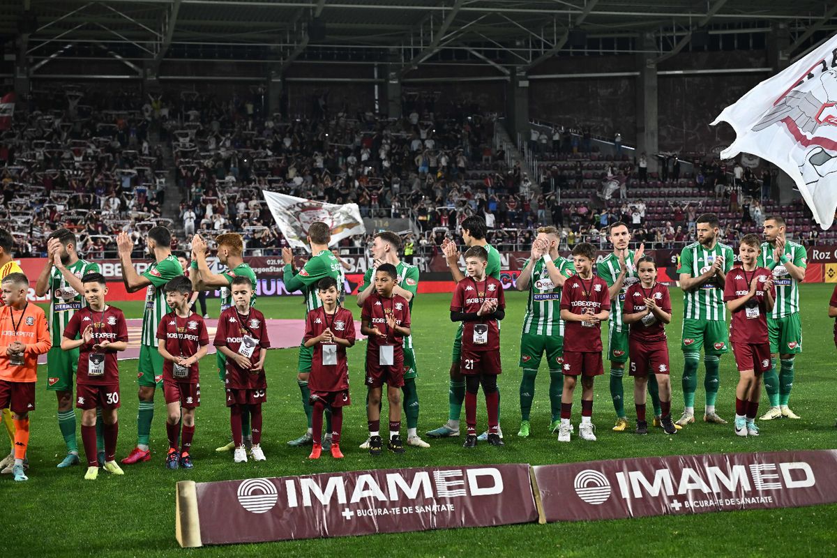 Reacție dură la adresa jucătorilor lui Rapid, după eșecul cu Sepsi: „Lumea zice de antrenor, dar ei sunt de titlu?”