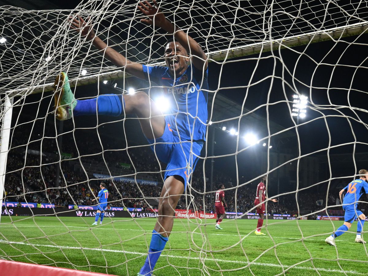 FCSB de Oscar » 3 momente tari surprinse de GSP în Gruia, după meci: unde fugea Coman, „ritualul” lui Chiricheș și o scenă definitorie