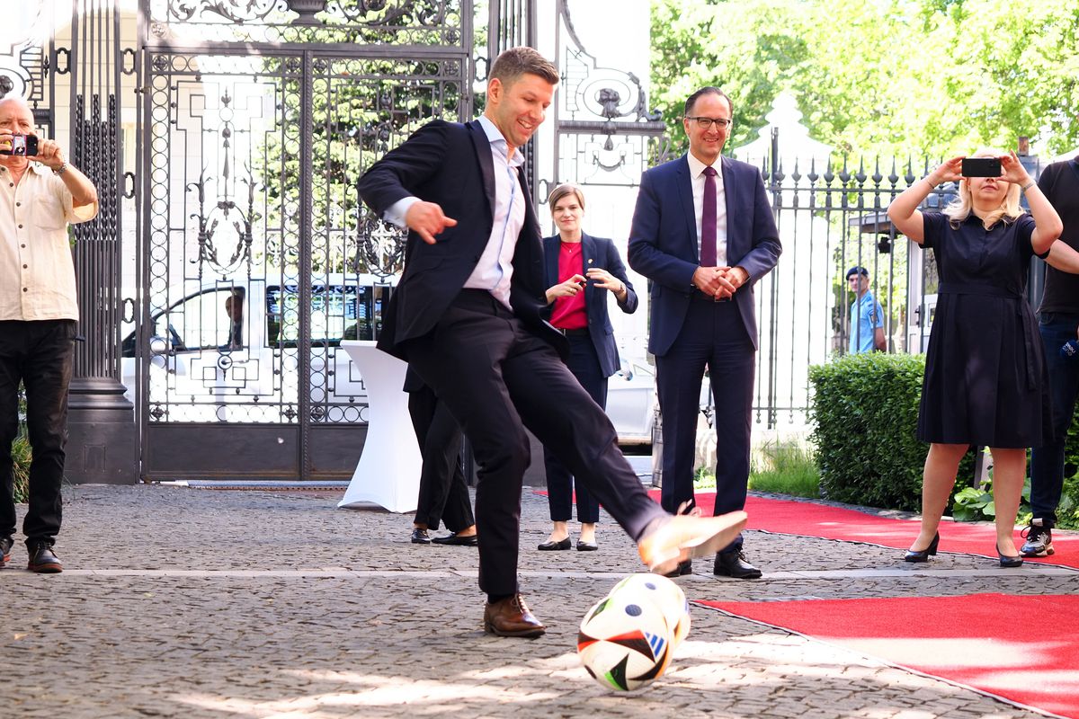 Conferință de presă la Ambasada Germaniei la București, Thomas Hitzlsperger, 15 aprilie 2024