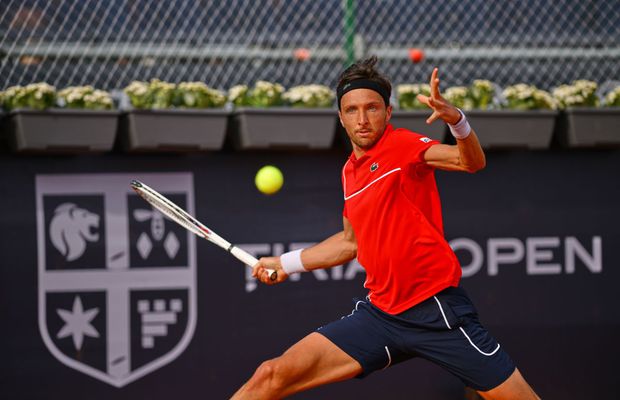 Francezul Rinderknech, nemulțumit de teren: „Îți dorești doar ca o săritură rea a mingii să nu fie de partea ta”