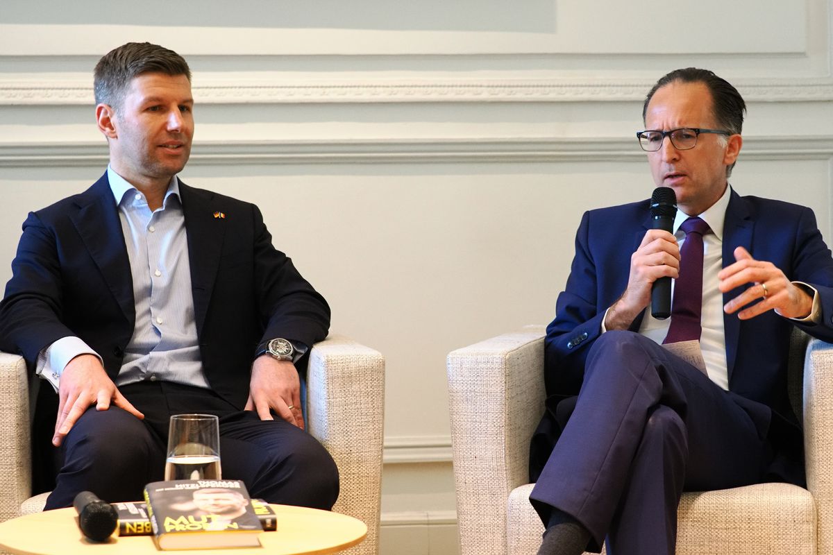 Fostul internațional neamț, conferință alături de ambasadorul Germaniei de la București: „Sunt optimist că România va trece mai departe de grupe la EURO”