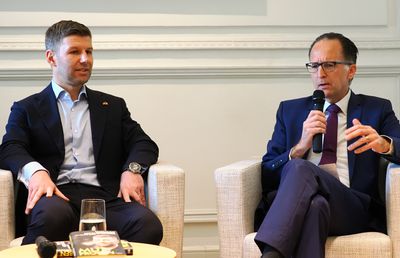 Fostul internațional neamț, conferință alături de ambasadorul Germaniei de la București: „Sunt optimist că România va trece mai departe de grupe la EURO”