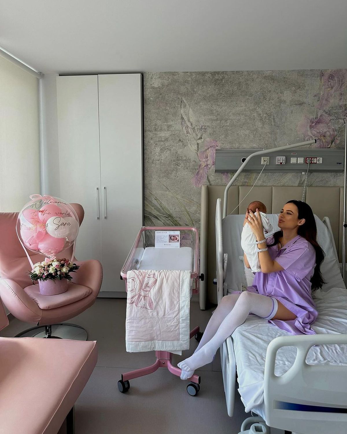 GALERIE FOTO Ea e BOMBA sexy pentru care Adi Popa a divorțat! Imagini incendiare din vacanță, de pe o insulă pustie