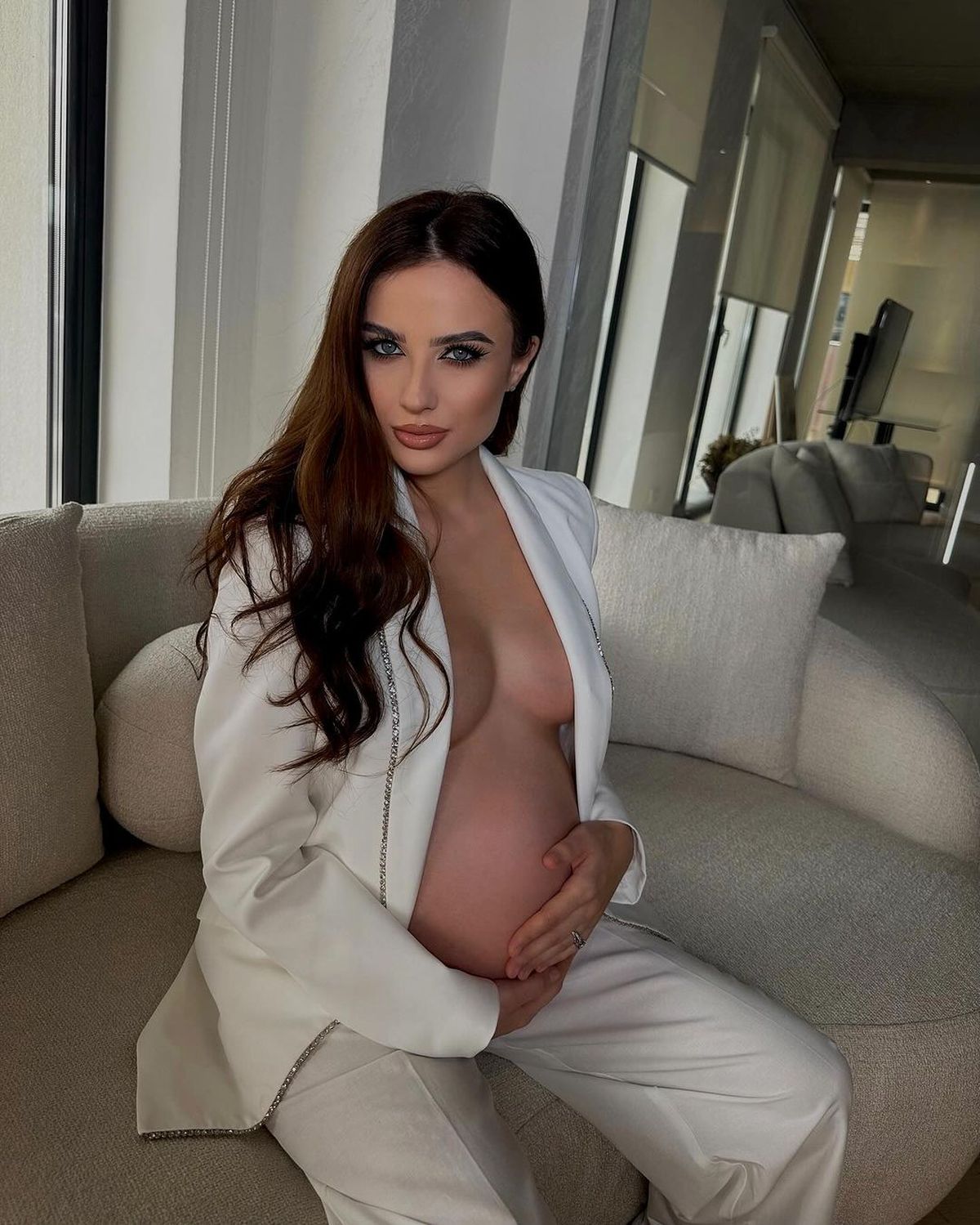 GALERIE FOTO Ea e BOMBA sexy pentru care Adi Popa a divorțat! Imagini incendiare din vacanță, de pe o insulă pustie