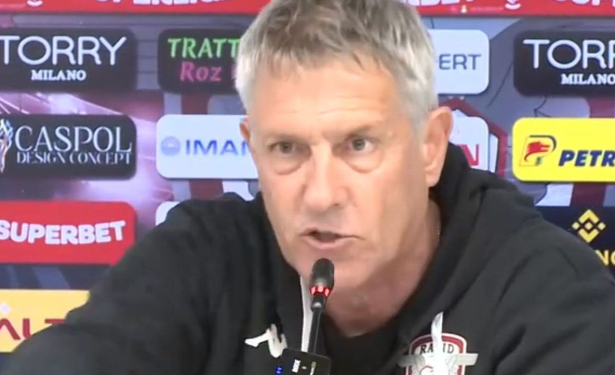 Cristiano Bergodi, criză de nervi la conferință! A țipat la un jurnalist: „Ce înțelegi din fotbal, băi băiatule? Mă înveți fotbal pe mine?”