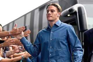 „Te voi face să te lași, să lucrezi ca zidar!” » Amenințări șocante primite de fotbalist, din cauza datoriilor uriașe la jocuri de noroc