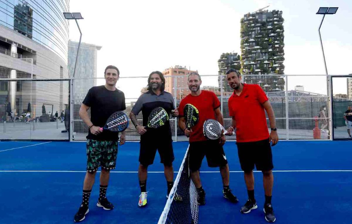 Gianluca Zambrotta abia mai poate umbla din cauza strâmbării teribile a picioarelor!