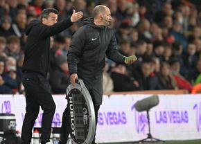 Eroare rar întâlnită în Premier League: arbitrul de rezervă a provocat un imens scandal » Meciul a fost întrerupt