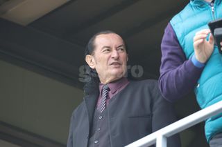 Cum arată acum controversatul Miron Cozma » A fost în tribune la Voluntari - FC Argeș, lângă oficialul FRF