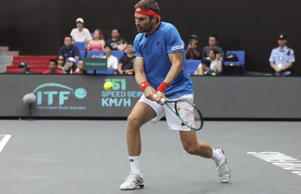 Un jucător de tenis a urcat în tribune și a confruntat niște pariori: „Sunteți fericiți? De ce distrugeți sportul?”