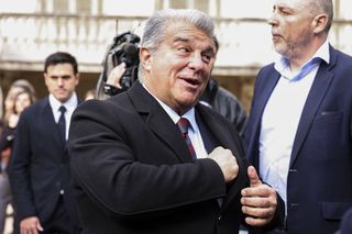 Transfer total neașteptat la care ar lucra Barcelona! » Radio Catalunya a detonat „bomba”