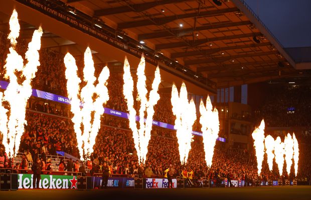 Gafă colosală în Liga Campionilor! Au pus imnul greșit, toți jucătorii au început să râdă