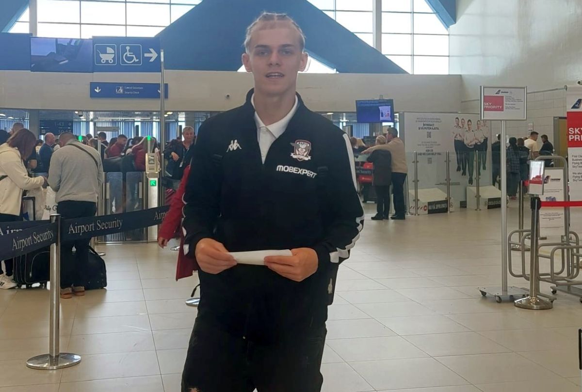 Rapid l-a transferat pe unul dintre protagoniștii serialului GSP „Pasiune pură” » Povestea puștiului care a sacrificat tot pentru a veni la București