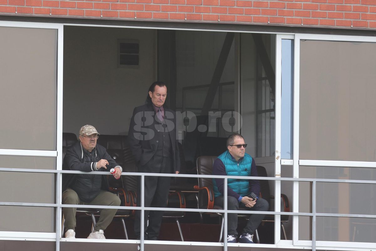 Miron Cozma, la FC Voluntari - FC Argeș // FOTO: Ionuț Iordache (GSP)