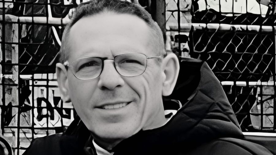 Alfredo Della Calce (58 de ani) a fost înmormântat joia trecută Omagiul care face înconjurul Italiei » A traversat tot terenul și a făcut un gest care a înmărmurit asistența