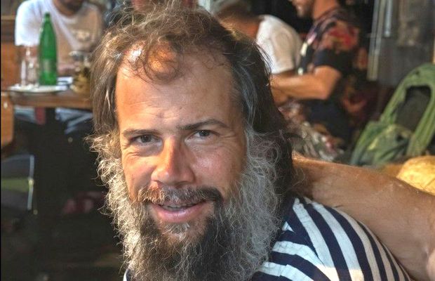 Transformare fizică incredibilă a fostului internațional coechipier cu Mutu! » „S-a retras în munți și s-a dedicat religiei”