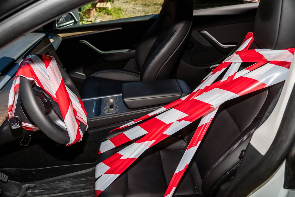 Moment istoric: prima țară din Europa care a autorizat modelele Tesla care se conduc singure