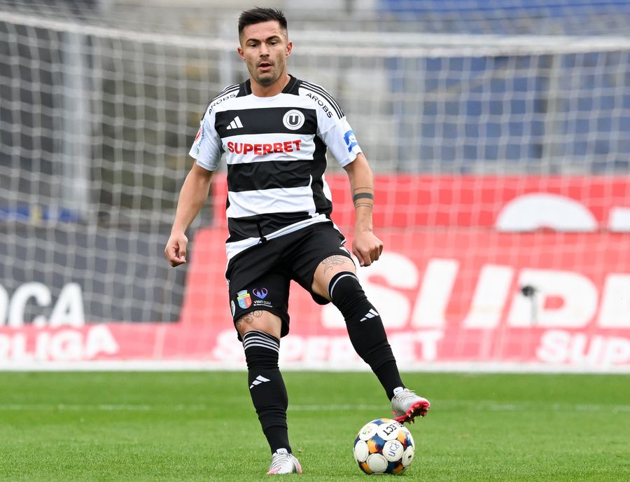 Toșca a bifat doar un meci pentru Universitatea Cluj, în Superligă, pe 18 octombrie 2025. Foto: sportpictures.eu Fostul campion cu FCSB se RETRAGE din cariera de fotbalist! A îmbrăcat de 30 de ori tricoul naționalei + și-a ales deja viitorul job