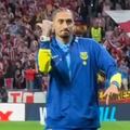 Raphinha, filmat în timp ce le transmite fanilor lui Atletico că echipa lor va fi eliminată în semifinale