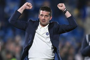 I-au pus oferta pe masă lui Cristi Chivu: 5 milioane de euro salariu