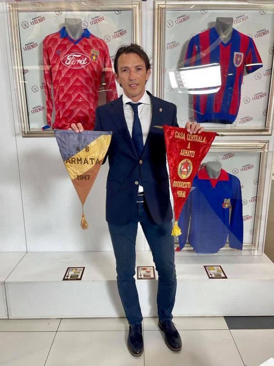 George Ogăraru Lista neagră roș-albastră