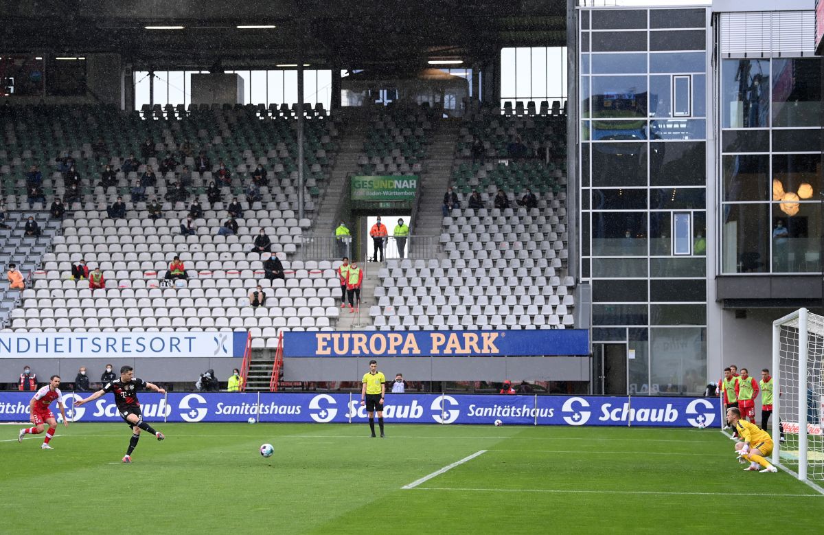 Robert Lewandowski, egalul lui Gerd Muller! A ajuns la 40 de goluri în acest sezon de Bundesliga