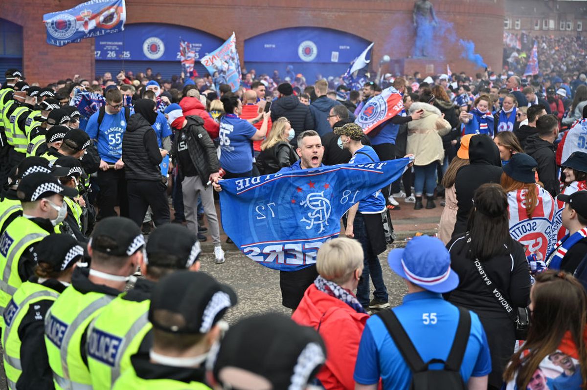 Ianis Hagi, întâmpinat cu un sicriu verde » Incidente la sărbătoarea lui Rangers