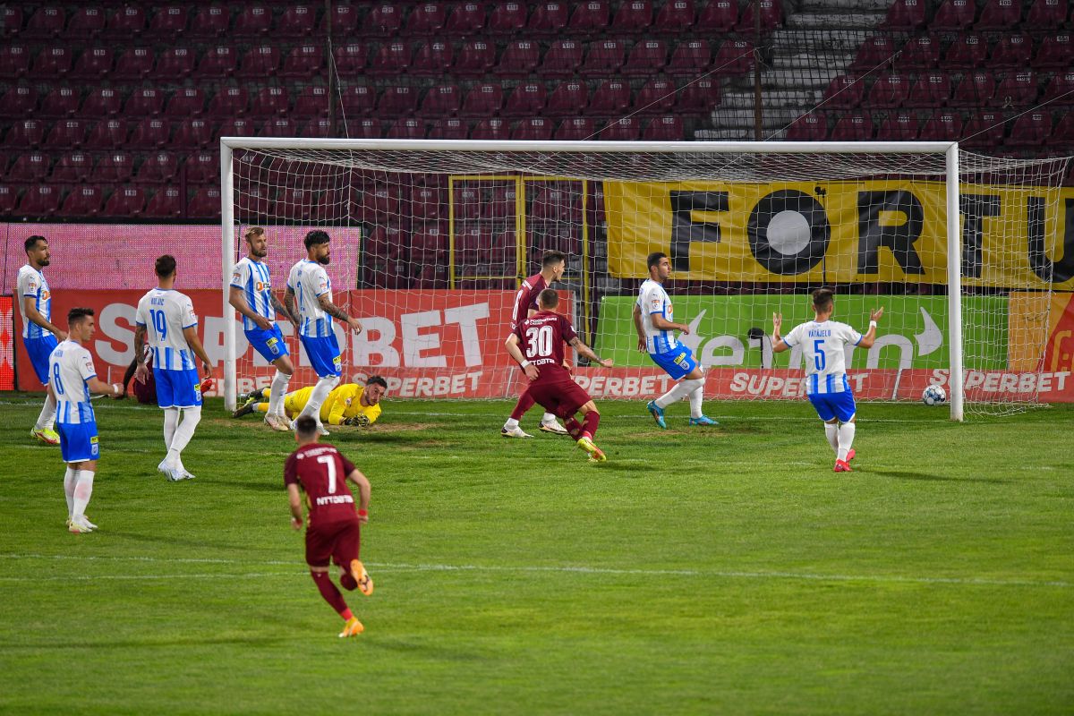Best of the best! Dan Petrescu, la un titlu de recordul absolut + doi jucători-simbol de la CFR Cluj, lângă Lăcătuș, Lucescu sau Tudorel Stoica