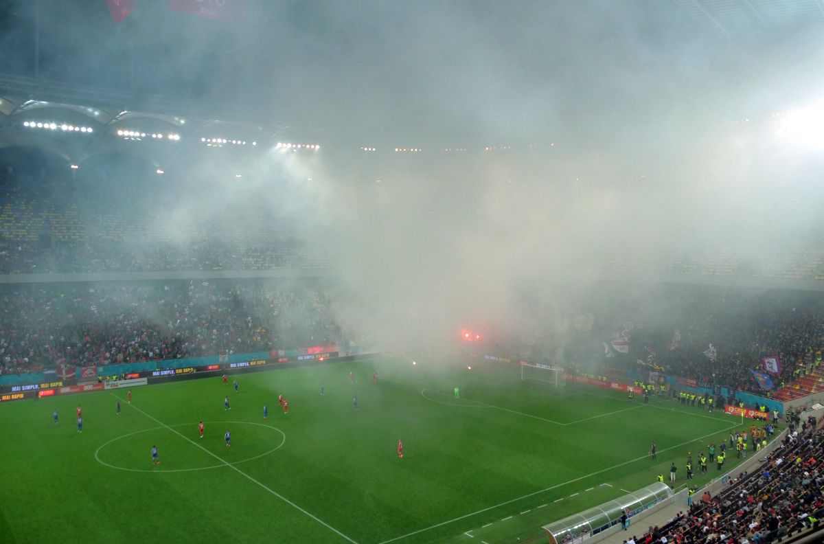 Teroare pe Arena Națională: Peluza Sud a declanșat haosul în derby-ul Dinamo - Steaua