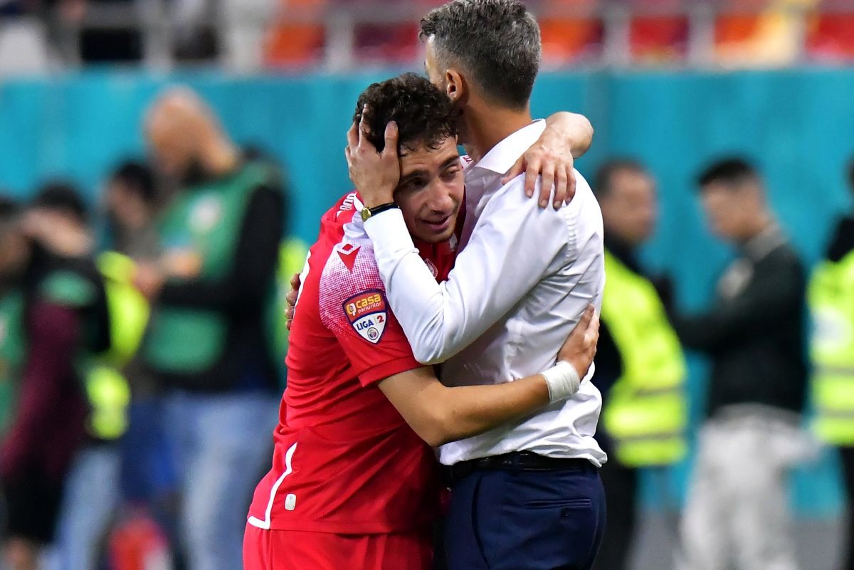 Jucătorii Stelei, băgați în „ședință” de suporteri după umilința cu Dinamo!