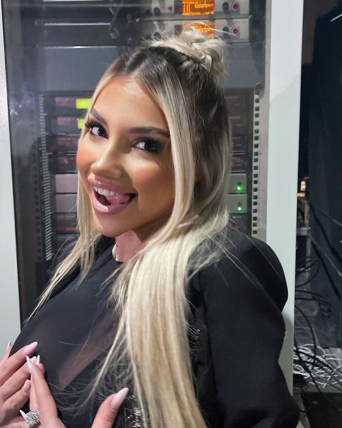 Fosta lui Dragoș Nedelcu, întrebată ce-ar face în cazul Shakirei: „Dacă soțul a vrut să schimbe plapuma, așa m-aș răzbuna și eu”