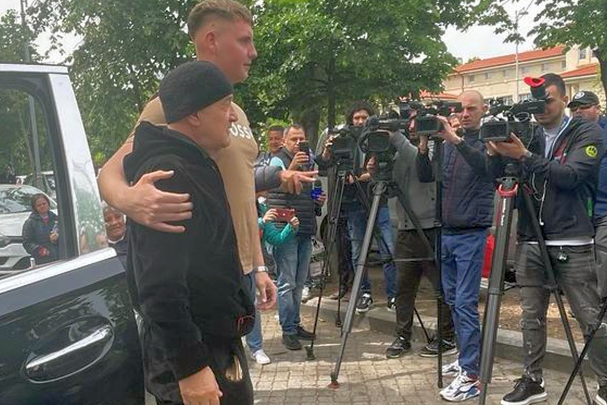 Gigi Becali, ce apariție! » Detaliul neobișnuit surprins de reporteri