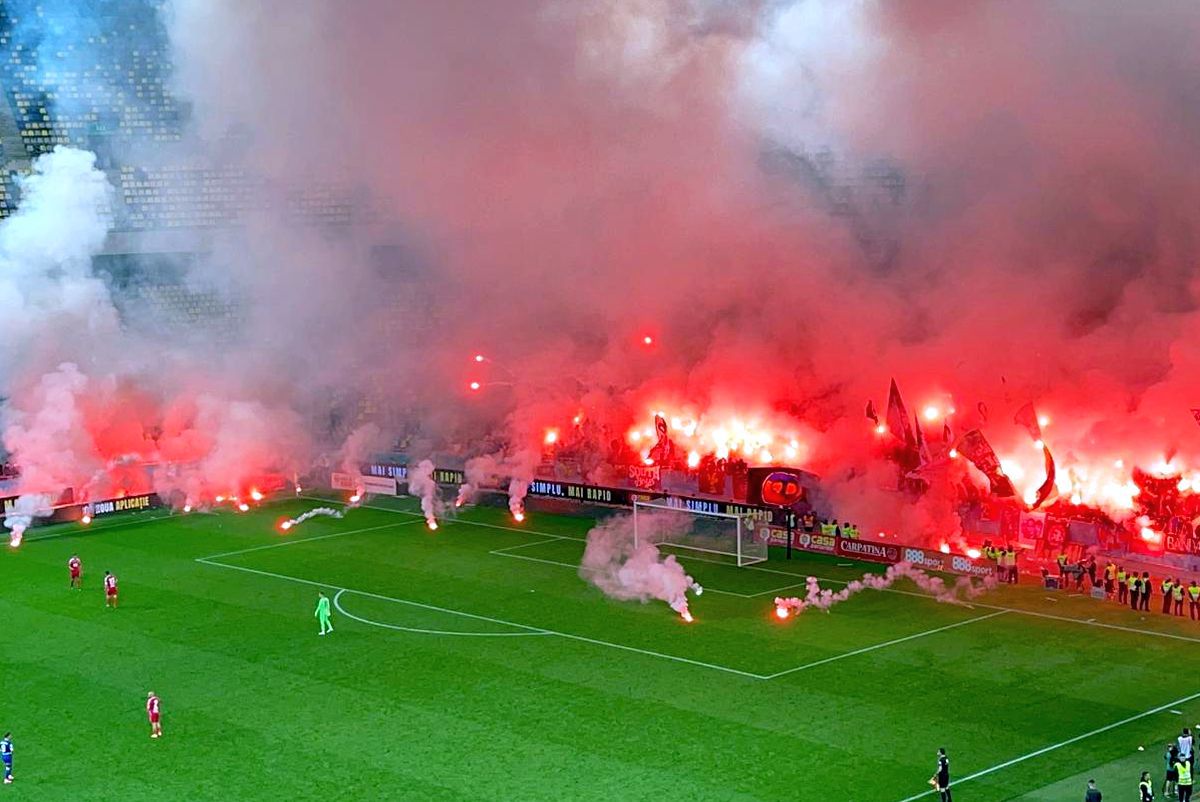 Teroare pe Arena Națională: Peluza Sud a declanșat haosul în derby-ul Dinamo - Steaua