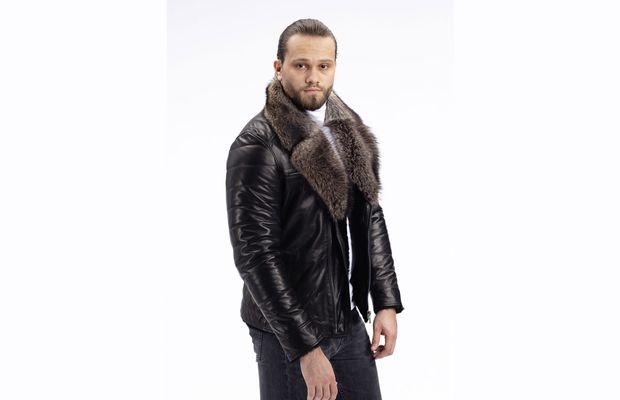 Geaca de Piele Naturală Bărbătească, Alegerea Perfectă pentru Eleganță și Confort