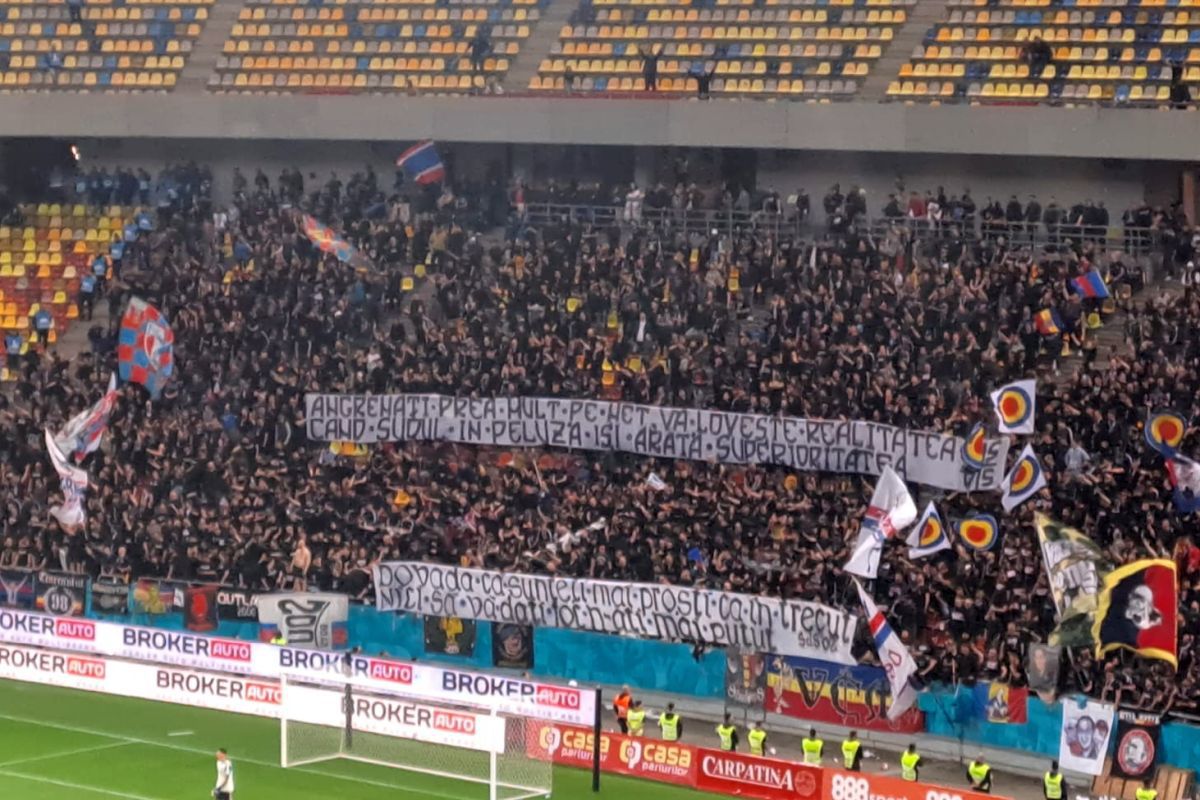 Dinamo și CSA Steaua s-au războit iar în peluze: scenografiile afișate de „câini” și steliști