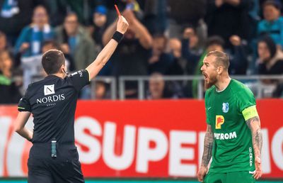 „Îl știu de la 19 ani. Comportamentul l-a tras în jos” » Cum vede un fost coleg gestul făcut de Denis Alibec