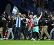 Fanii celor de la Espanyol Barcelona nu au putut suporta faptul că rivala locală, FC Barcelona, a câștigat al 27-lea titlu de campioană în La Liga chiar pe terenul lor. 
Foto: Imago