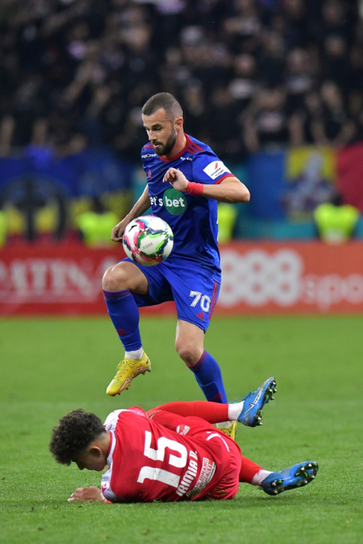 Dinamo - CSA Steaua 3-0 » Burcă-taka apropie „câinii” de Liga 1! Dinamo i-a năucit pe rivalii de la CSA Steaua