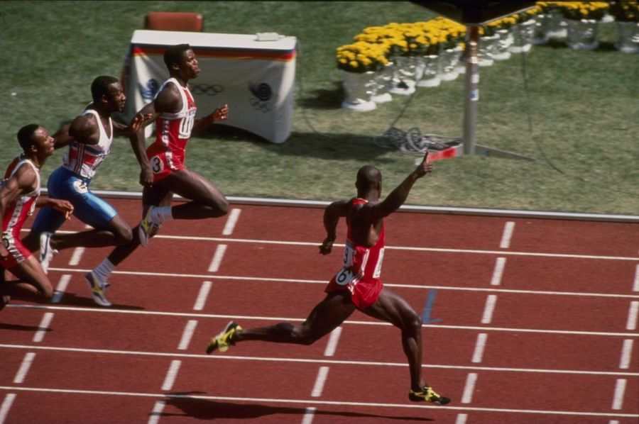 „Mereu am căutat perfecțiunea” » Legendarul Carl Lewis despre ritmul alergării, dopaj, Usain Bolt și tehnologia modernă