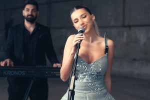 Profită de val! Iubita lui Horațiu Moldovan a lansat o nouă variantă a manelei virale „Made in Romania”, alături de un videoclip special