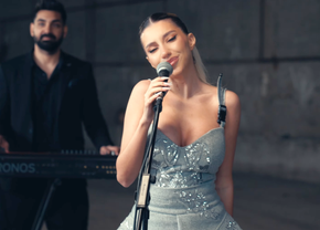 Profită de val! Iubita lui Horațiu Moldovan a lansat o nouă variantă a manelei virale „Made in Romania”, alături de un videoclip special