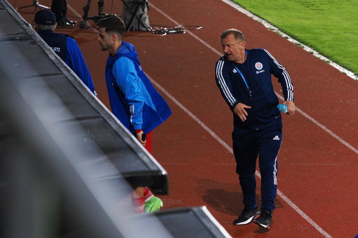 Nici golul nu-l mai mulțumește » Dorinel Munteanu, un car de nervi după ce Oțelul a deschis scorul: „Go, go!” + Și-a împins jucătorii!