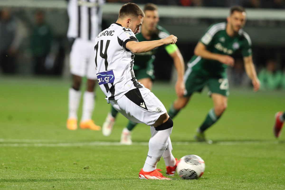 Răzvan Lucescu, imediat după ce a ajuns la o victorie de titlu în Grecia: „Nu ne dădeau nicio șansă”