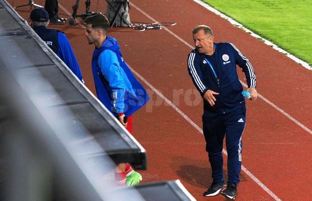 Nici golul nu-l mai mulțumește » Dorinel Munteanu, un car de nervi după ce Oțelul a deschis scorul: „Go, go!” + Și-a împins jucătorii!